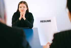 manager selecting candidate